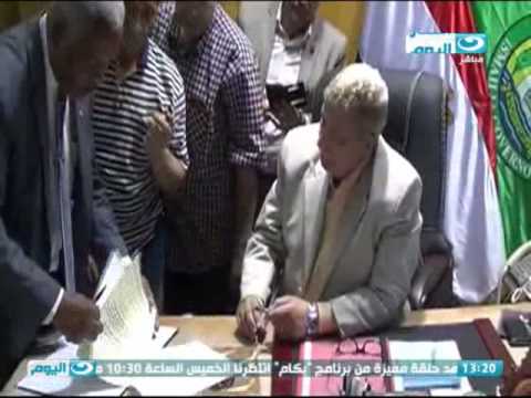 شاهد محافظ الإسماعيلية يعتمد نتيجة الشهادة الإعدادية