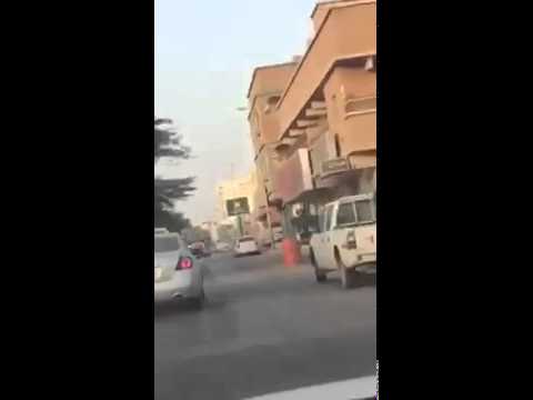 بالفيديو مطاردة سائق في شوارع المملكة العربية السعودية
