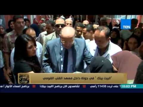 شاهد انفعال سيدة مريضة عند مقابلة وزير الصحة