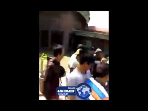 شاهد لحظة سحل وجلد شاب اغتصب طفلة