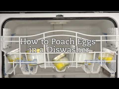 فيديو طريقة سلق البيض داخل غسالة الأطباق