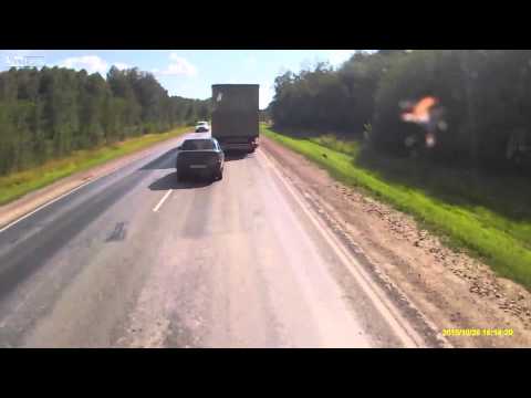 سائق متهور يتسبب في حادث كارثي في روسيا