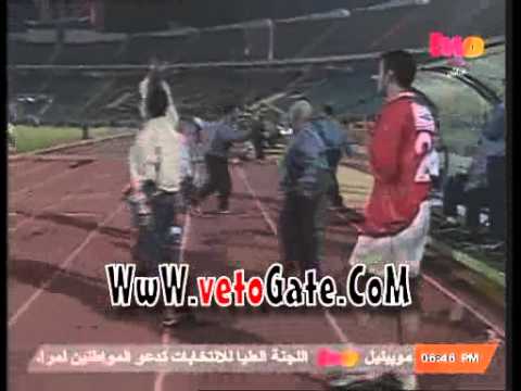 حسام غالي ينفي معاقبته بسحب شارة الأهلي