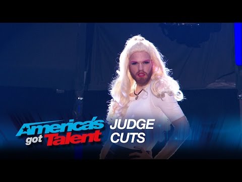 بالفيديووصلة رقص تشعل حفل زفاف سعيد طرابيك