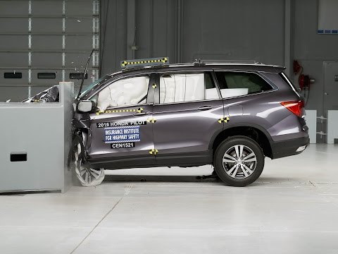 فيديو اختبار تصادم هوندا بايلوت 2016
