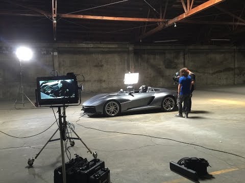 شاهدقريبا على الطرقات شاحنات ذاتية القيادة