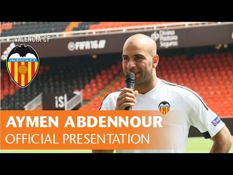 2000 مشجع لفالنسيا في استقبال عبد النور