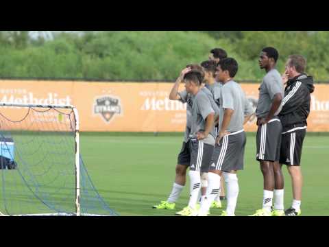 شاهد أكاديمية شباب تساهم في استعداد ميسي لمواجهة بوليفيا والمكسيك