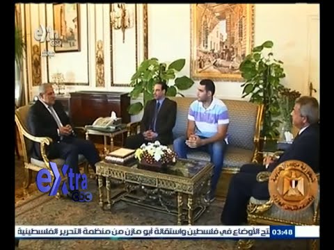 شاهد محلب يهنئ إيهاب عبد الرحمن بعد حصوله على الميدالية الفضية