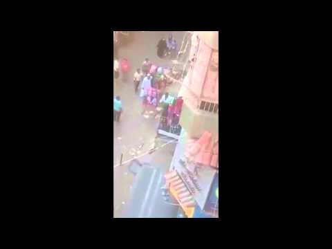 شاهد شرطي يضرب فتاة بـ الشلوت في منطقة حدائق القبة