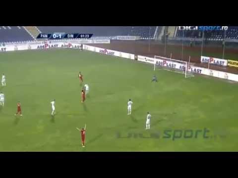 شاهد أغبى هدف عكسي يشترك فيها اللاعب وحارس المرمى