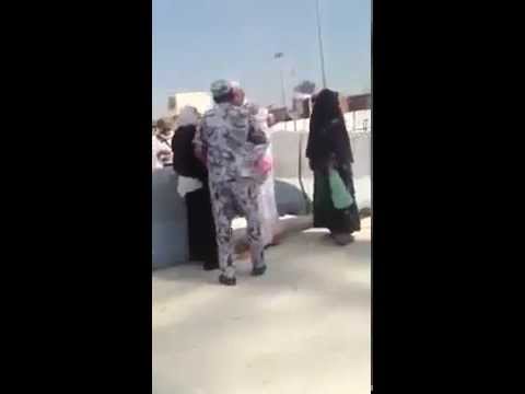 بالفيديو حقيقة اعتداء رجل أمن سعودي على حاج