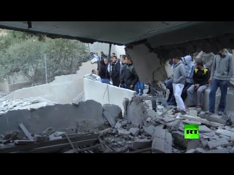 القوات الإسرائيلية تفجر منزلين لمواطنين فلسطينيين في القدس