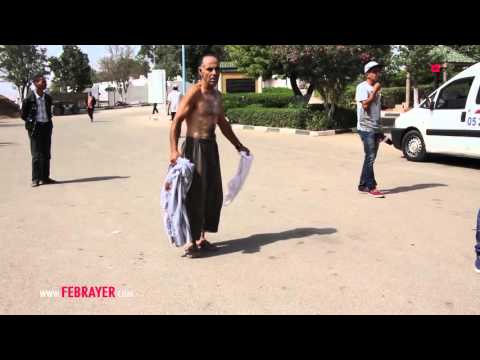 شاهد شخص يتعرض للسرقة في المقبرة