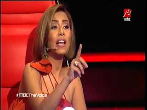 شاهد قبلة شيرين لأحد متسابقين ذا فويس