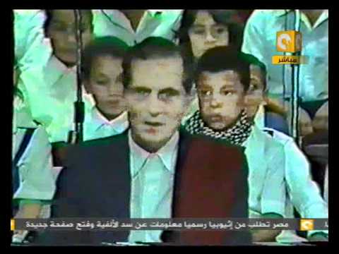 شاهد فؤاد حداد في قصيدة الأرض بتتكلم عربي