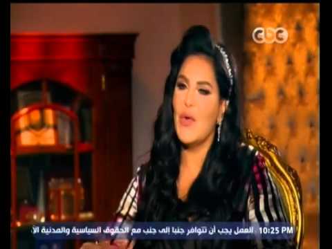 أحلام لا تستبعد العمل كداعية إسلامية