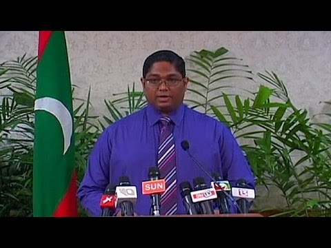 شاهد إعلان حالة الطوارئ في جزر المالديف