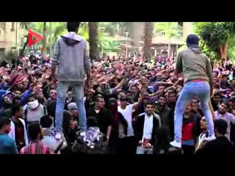 طلاب الإخوان يتظاهرون في جامعة القاهرة