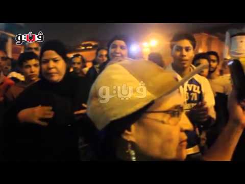 مواطنون يهتفون بنحبك ي سيسي 