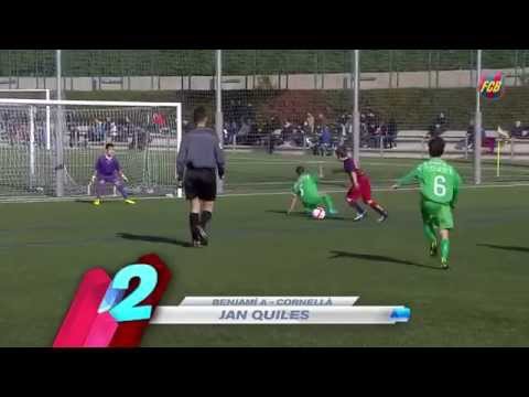 ناشئ برشلونة يقلد باسم مرسي