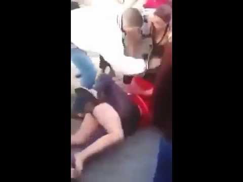 مشاجرة فتيات مغربيات في الشارع
