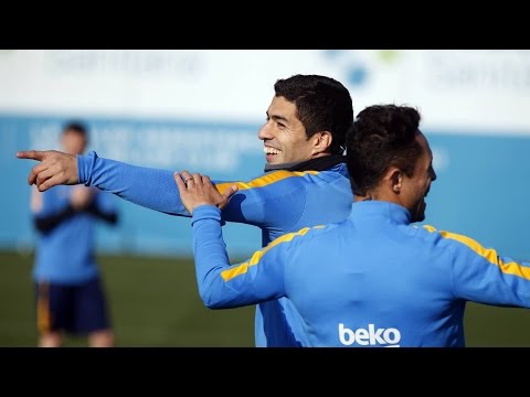 شاهد استعدادات برشلونة لمباراة ديبورتيفو لاكورونا في الليغا الأسبانية