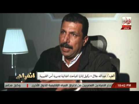 فيديو مراسلة تحرج جون سينا في سباق سيارات