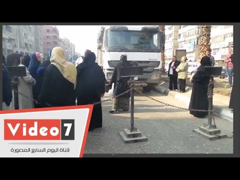 الأهالي يحتجون ويغلقون شارع الهرم