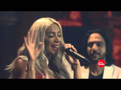 مايا دياب ترقص بالعصا لبهاء سلطان على « واحدة ونص »مايا دياب ترقص بالعصا لبهاء سلطان على « واحدة ونص »