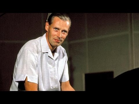 شاهد وفاة جورج مارتن منتج فرقة البيتلز