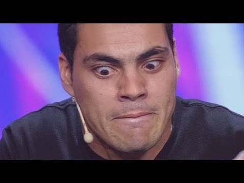 شاب مصري يبكي أعضاء لجنة أراب جوت تالنت