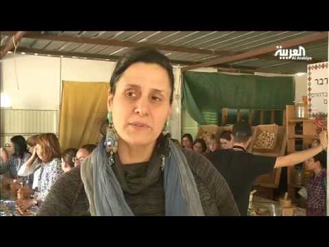 شاهد مستحضرات تجميلية تستخلصها سيدة من حليب الإبل