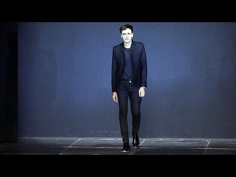 المصمم هادي سليمان يغادر دار إيف سان لوران