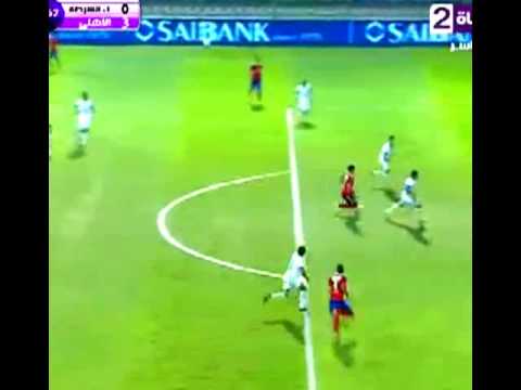 شاهد محمد عبد السلام يحرز هدفًا في مرماه بالخطأ