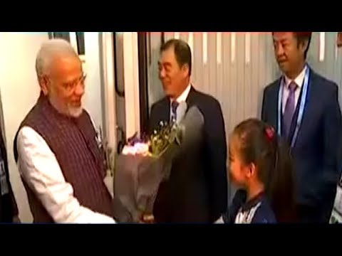 pm narendra modi arrives in xiamen