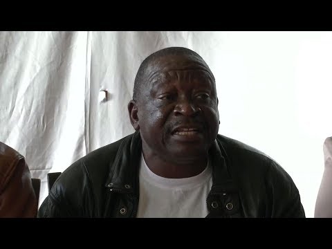 zimbabwes war veterans call for mugabe