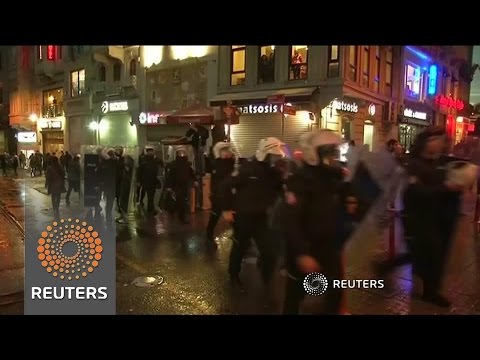 to disperse 2000 people marching in istanbuls taksim square