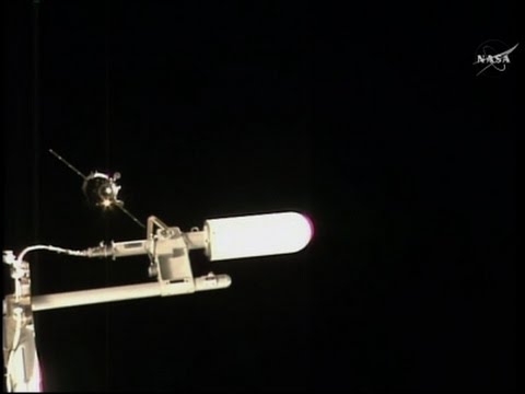 carrying three astronauts from the united states