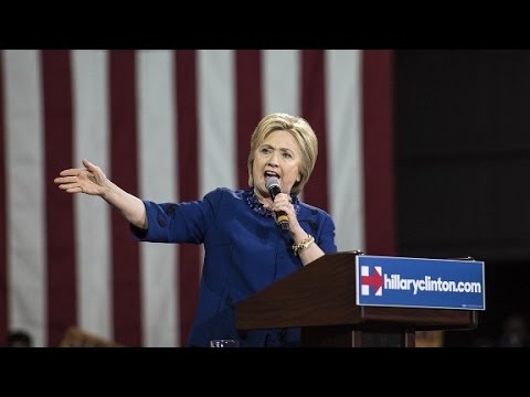 who set up clinton email server