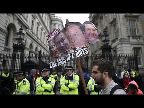 protesters call for david cameron to resign