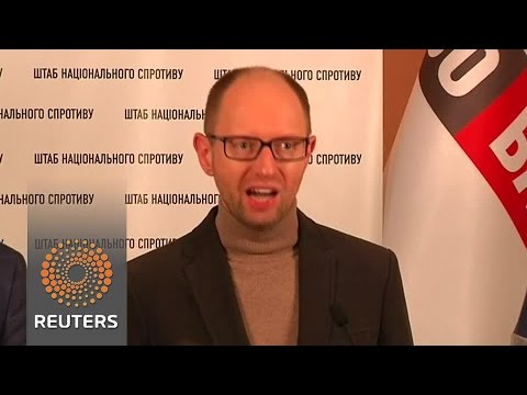 ukraine pm yatseniuk resigns