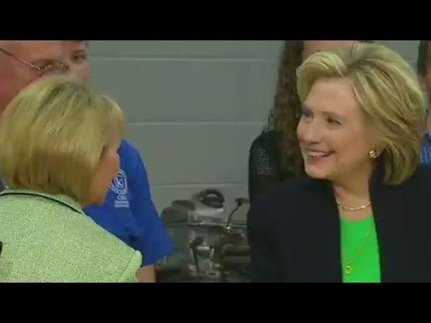 where does hillary clinton stand with women voters