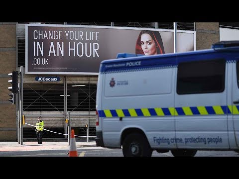 victoria station remains closed in wake