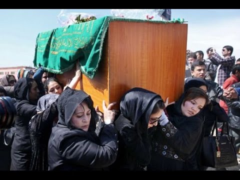 afghans help bury wrongly accused farkhunda