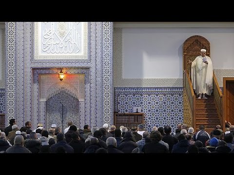 1 week after the terror attacks which claimed the lives of 130 people