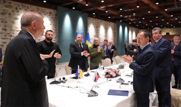 انتهاء المفاوضات بين روسيا وأوكرانيا في إسطنبول والموافقة على وضع الحياد بشروط