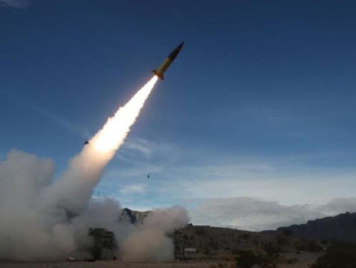 مصر اليوم - تل أبيب تشتعل وسكانها يهربون تحت القصف