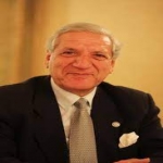 الدولار إلى أين في سباقه مع الجنيه المصري