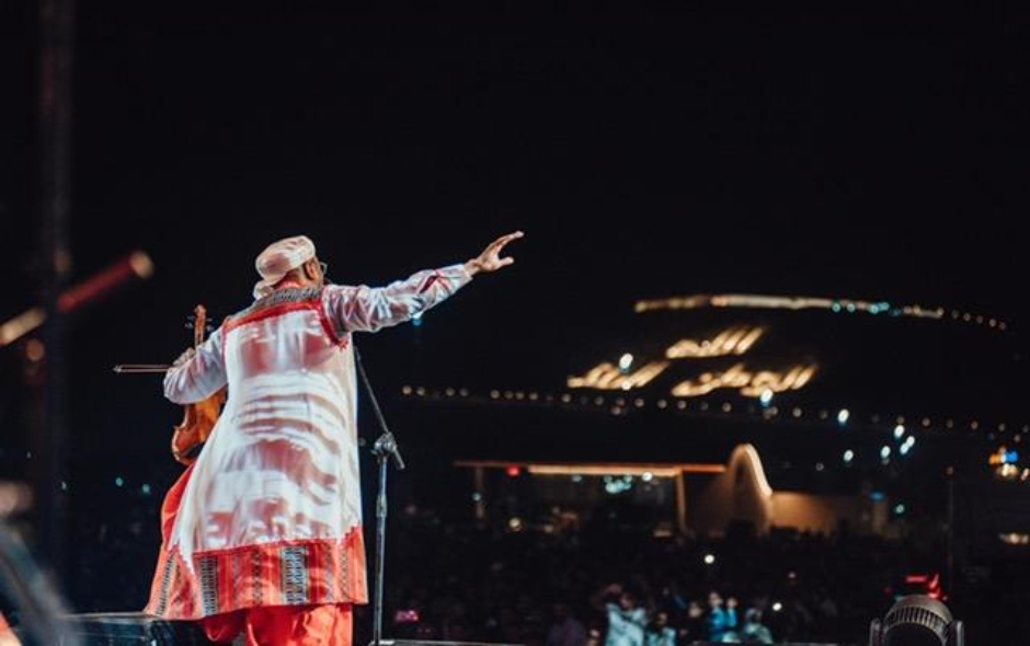 مصر اليوم - مجموعة رباب فيزيون تلهب حماس جماهير مهرجان تيميتار في أكادير